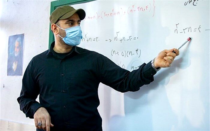معلمان مدارس غیردولتی واکسینه می‌شوند