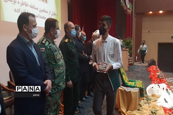 حضور خادمان و حاملان پرچم متبرک امام رضا(ع) در شهرستان میانه
