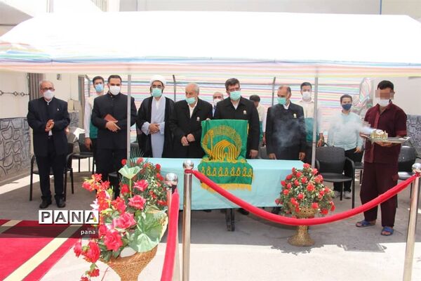 حضور خادمان و حاملان پرچم متبرک امام رضا(ع) در شهرستان میانه