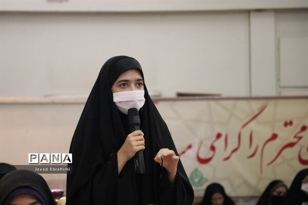 نشست نمایندگان تشکل‌های سازمان دانش‌آموزی با معاون پرورشی و فرهنگی آموزش و پرورش خراسان رضوی