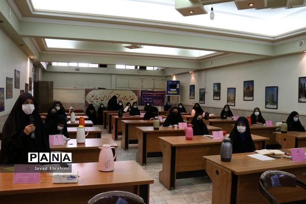 نشست نمایندگان تشکل‌های سازمان دانش‌آموزی با معاون پرورشی و فرهنگی آموزش و پرورش خراسان رضوی