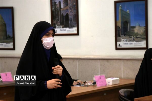 نشست نمایندگان تشکل‌های سازمان دانش‌آموزی با معاون پرورشی و فرهنگی آموزش و پرورش خراسان رضوی