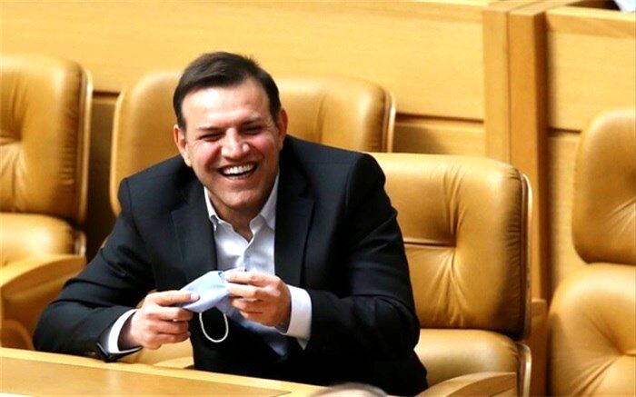 پیام تبریک رییس فدراسیون فوتبال عمان به عزیزی خادم