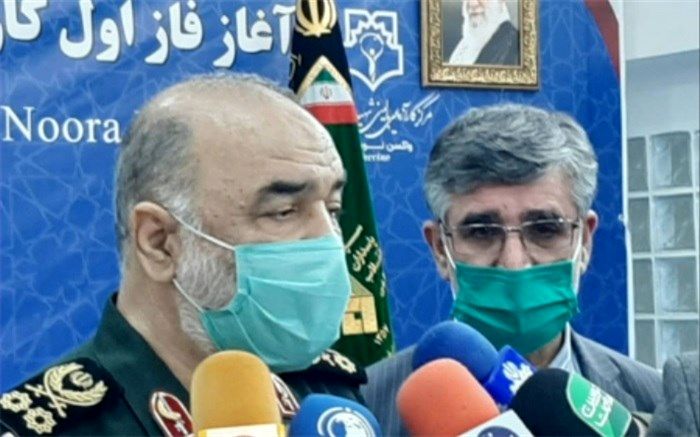 فرمانده کل سپاه: ما می‌توانیم به آمریکایی‌ها واکسن بدهیم