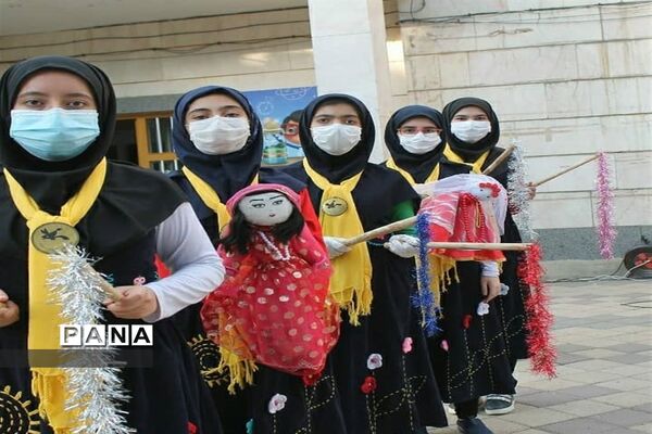 اجرای آیین باران خواهی یا چمچه خاتون در کانون پرورشی فکری کودکان استان