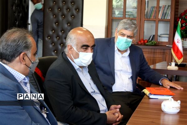 عیادت قائم مقام رئیس کل دادگستری استان یزد از مصدومین بستری دربیمارستان ابرکوه