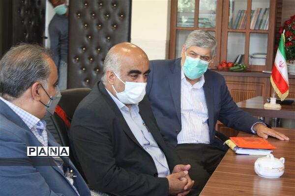 عیادت قائم مقام رئیس کل دادگستری استان یزد از مصدومین بستری دربیمارستان ابرکوه