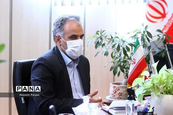 دیدار رئیس سازمان دانش‌آموزی با رئیس مرکز برنامه ریزی منابع انسانی و امور اداری وزارت آموزش و پرورش