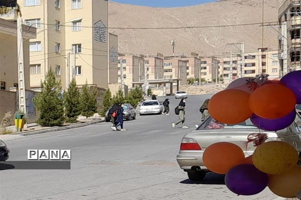 حضور پرشور دانش‌آموزان در مدرسه مرضیه شهرکرد