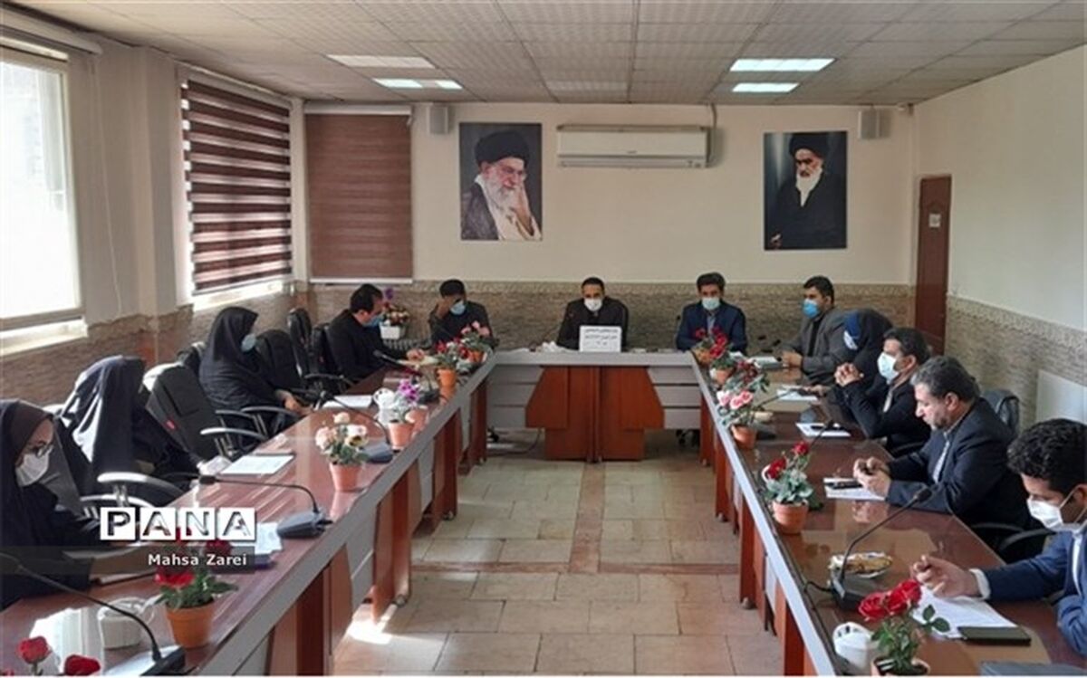 آغاز واکسیناسیون دانش‌آموزان شهرستان قرچک