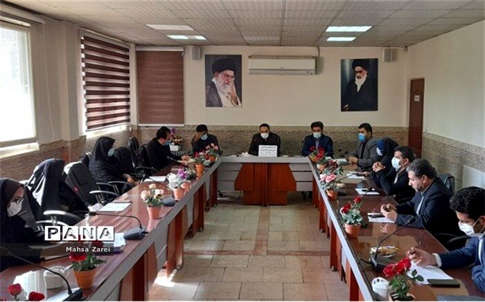 آغاز واکسیناسیون دانش‌آموزان شهرستان قرچک