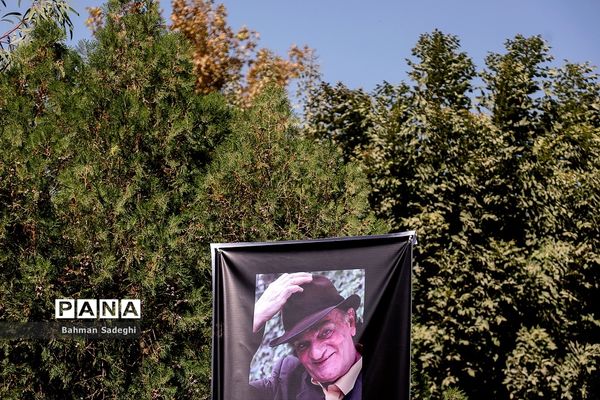 مراسم تشییع و خاکسپاری پیکر فتحعلی اویسی