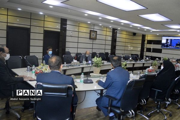 جلسه شورای انجمن و اولیا و مربیان آموزش و پرورش  استان بوشهر