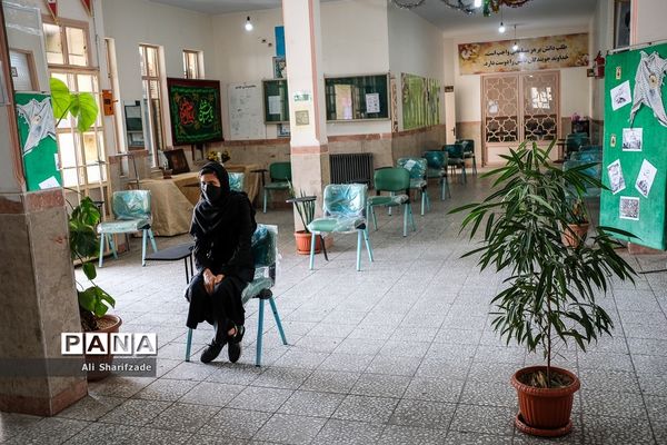 آغاز واکسیناسیون دانش‌آموزان