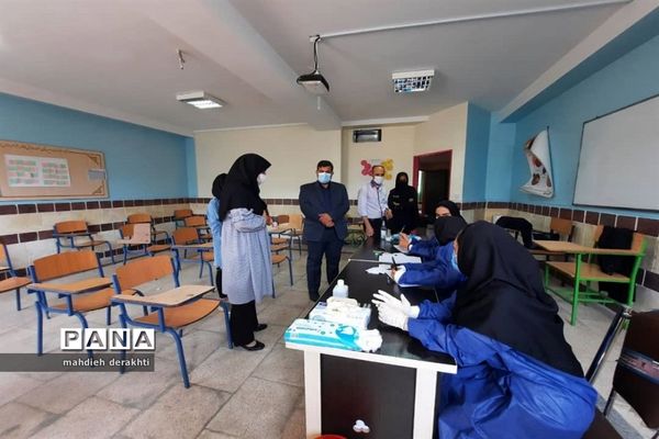 اولین قطار سلامت دانش‌آموزان در ایستگاه  ناحیه یک بهارستان متوقف شد