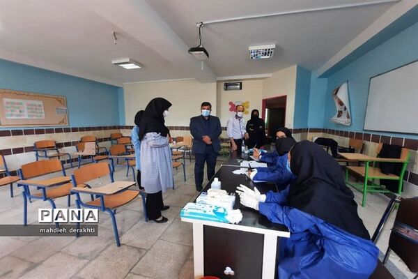 اولین قطار سلامت دانش‌آموزان در ایستگاه  ناحیه یک بهارستان متوقف شد