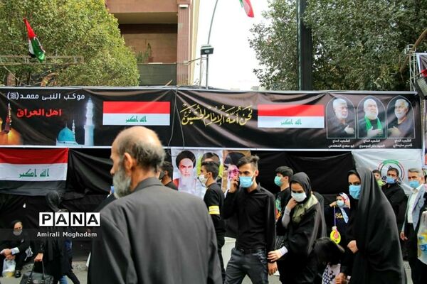 راهپیمایی عزاداران  امام رضا علیه السلام به سمت بارگاه مطهر رضوی