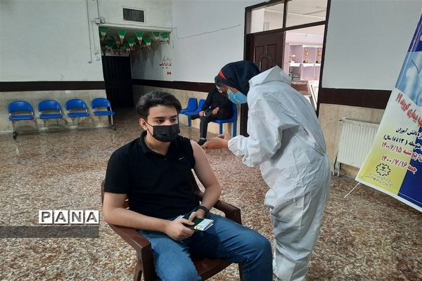 اجرای طرح واکسیناسیون دانش‌آموزی در ۵ حوزه منطقه ۱۵