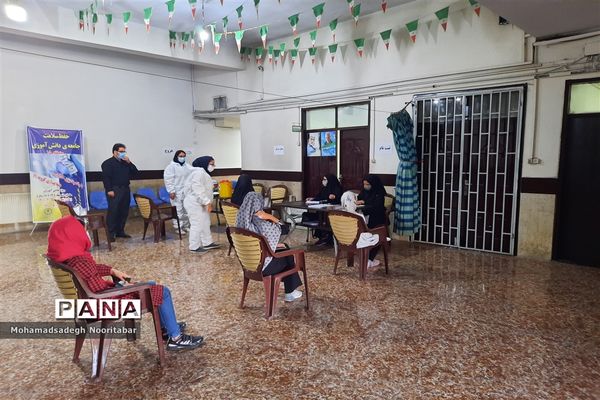 اجرای طرح واکسیناسیون دانش‌آموزی در ۵ حوزه منطقه ۱۵