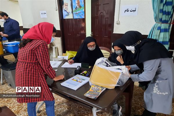 اجرای طرح واکسیناسیون دانش‌آموزی در ۵ حوزه منطقه ۱۵