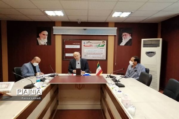 بازدید از مراکز واکسیناسیون  دانش آموزان منطقه ۱۳