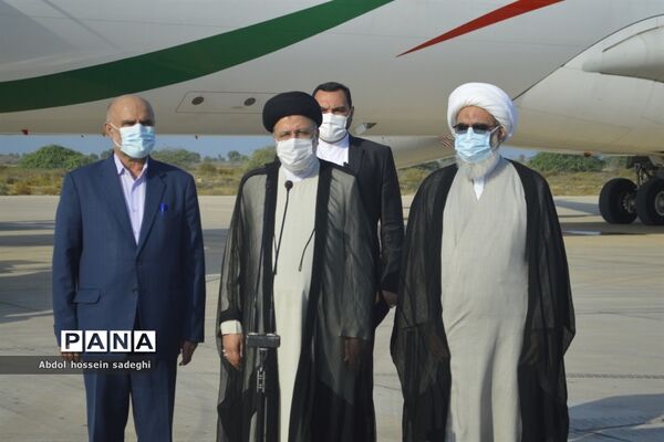 سفر رییس جمهوری به استان بوشهر و استقبال مردم در فرودگاه بوشهر