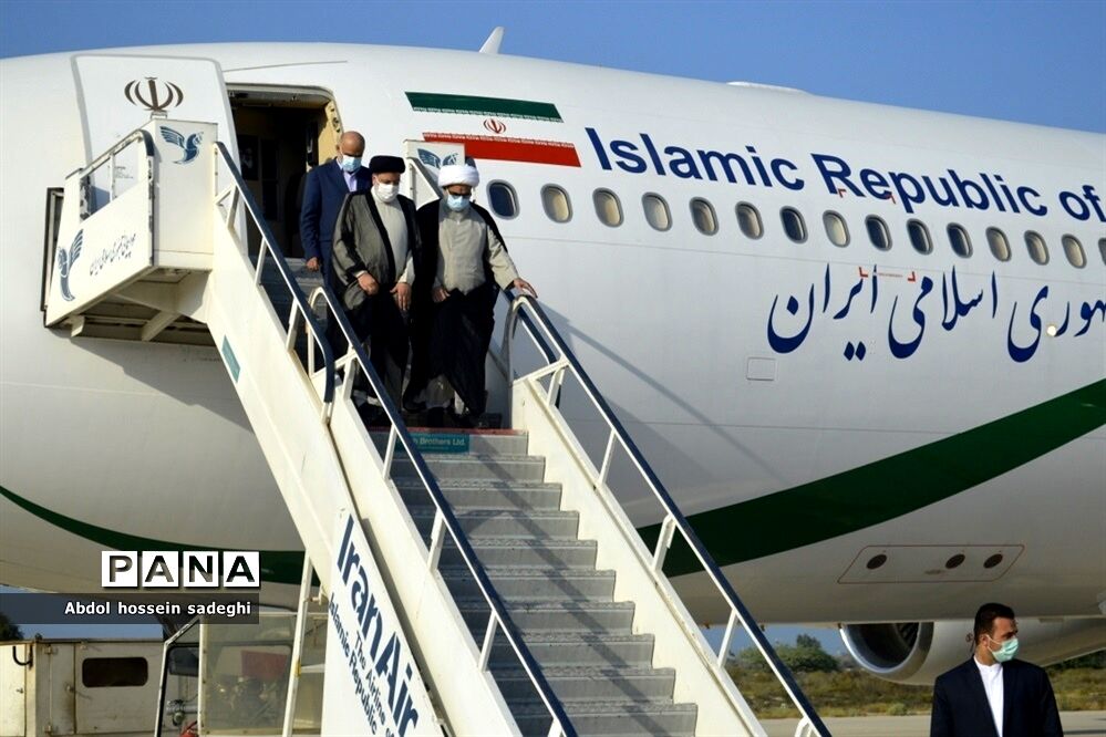 سفر رییس جمهوری به استان بوشهر و استقبال مردم در فرودگاه بوشهر