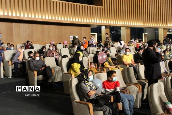 افتتاحیه سی و چهارمین جشنواره فیلم کودک و نوجوان و یادبود شهید علی لندی