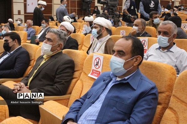 دیدار رئیس جمهوری با نخبگان ، علما ، خانواده شهدا ، ایثارگران و جمعی از اقشار مختلف مردم استان بوشهر