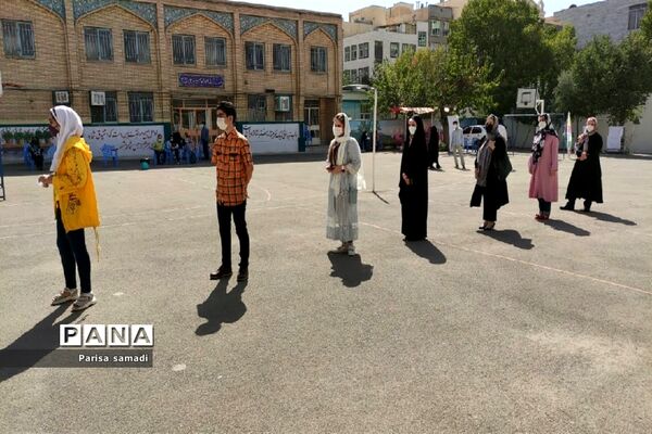 شرکت دانش‌آموزان متوسطه منطقه ۱۳ در مسابقه جلوه حضور
