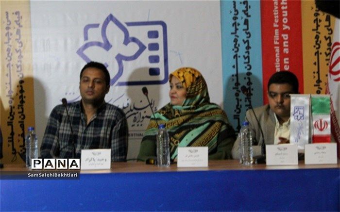 در تمام  آثارم از عوامل اصفهانی استفاده می‌کنم