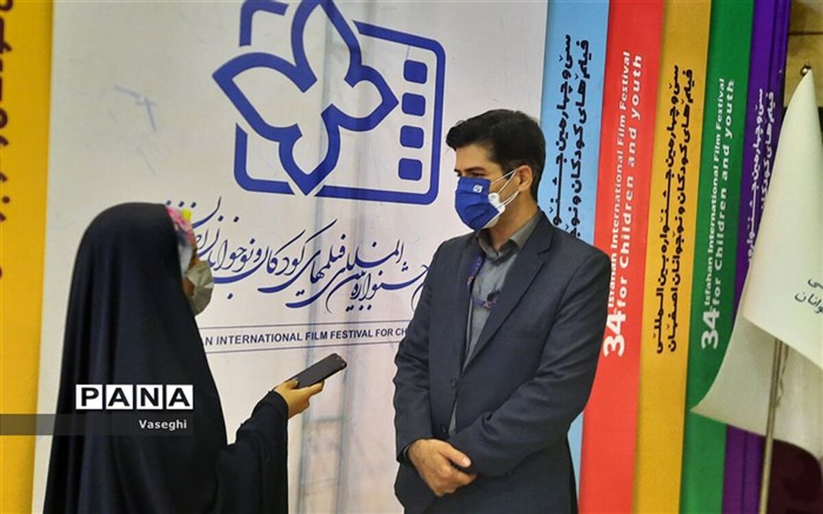 716 نفر از داوران جشنواره فیلم کودک ونوجوان در رده سنی 6 تا 16سال هستند