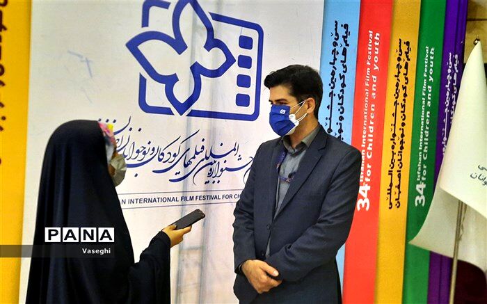 716 نفر از داوران جشنواره فیلم کودک ونوجوان در رده سنی 6 تا 16سال هستند