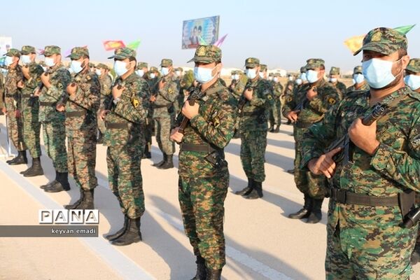 صبحگاه نیروی انتظامی در بوشهر