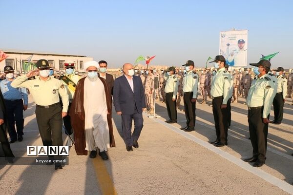 صبحگاه نیروی انتظامی در بوشهر
