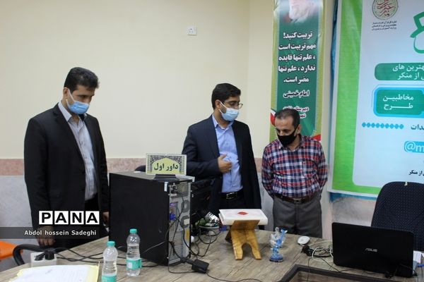 بازدید معاون پرورشی بوشهر  از آثار ارسالی اولین جشنواره مفلحون