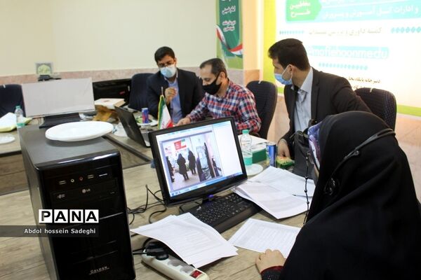 بازدید معاون پرورشی بوشهر  از آثار ارسالی اولین جشنواره مفلحون