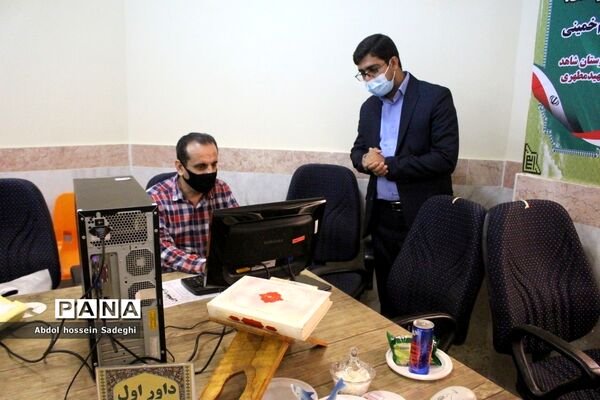بازدید معاون پرورشی بوشهر  از آثار ارسالی اولین جشنواره مفلحون