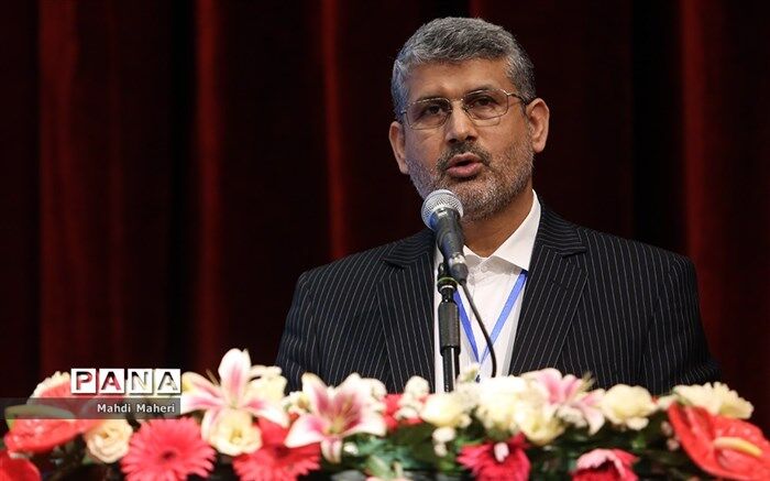 میزان حضور دانش‌آموزان و معلمان در شبکه شاد، مستندی بر مرجعیت این پلتفرم است