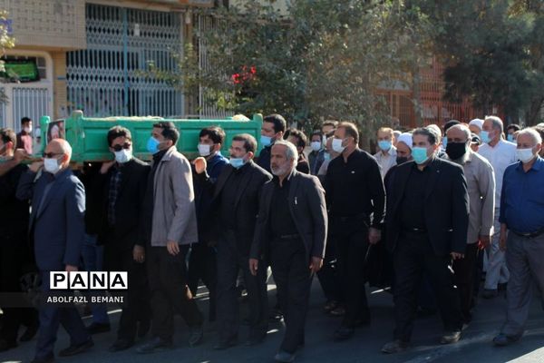 تشییع پیکر معلم هنرمند محمود مدنی