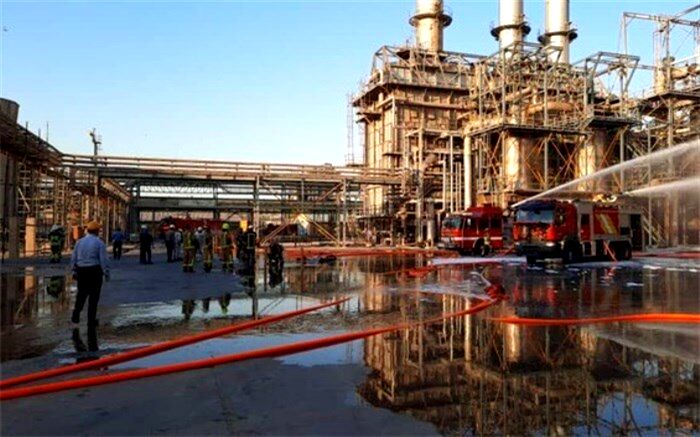 ۹۷۶ هزار تن فرآورده‌های نفتی در بندر امام تخلیه شد