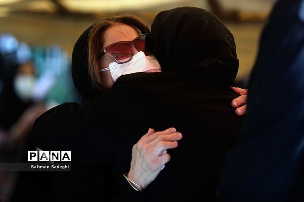 تشییع و خاکسپاری پیکر عزت الله مهرآوران