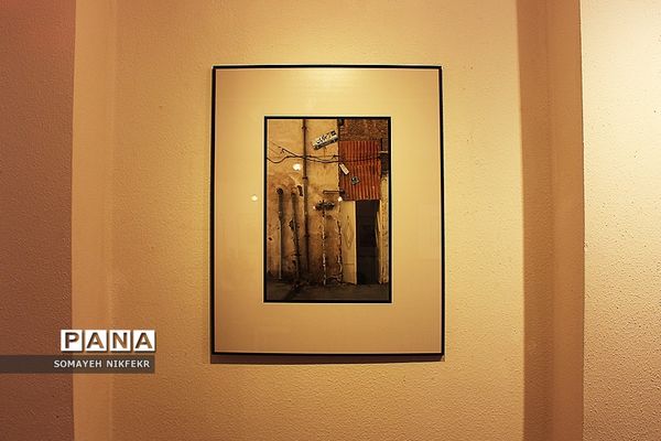 نمایشگاه عکس‌های مستند «خـاوران‌نـامه» تصویری از فرهنگی پوسیده