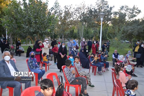 آیین افتتاحیه سایت بازی و خلاقیت رنگین کمان لاله اصفهان