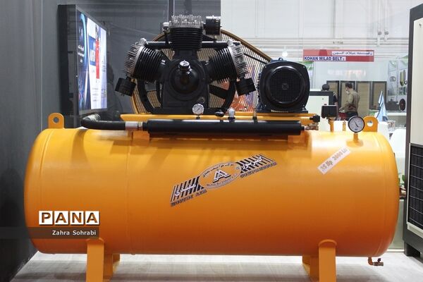 برگزاری دو نمایشگاه تخصصی دام وطیور و صنعت در محل دائمی نمایشگاه‌های بین‌المللی تهران