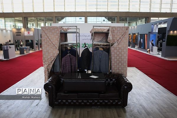 نمایشگاه پوشاک و طراحی لباس