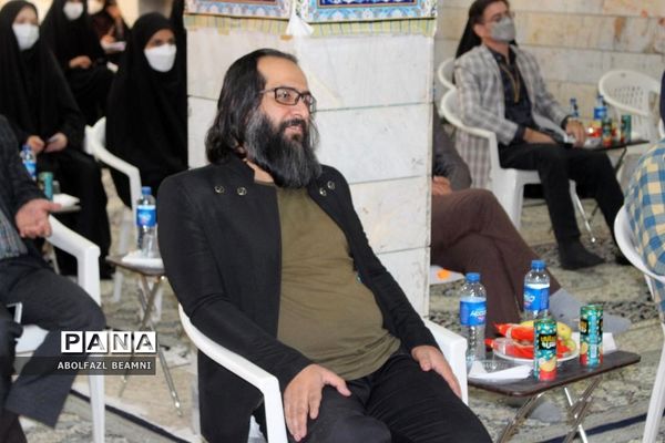 رونمایی از پوستر جشنواره «فردا» در قم