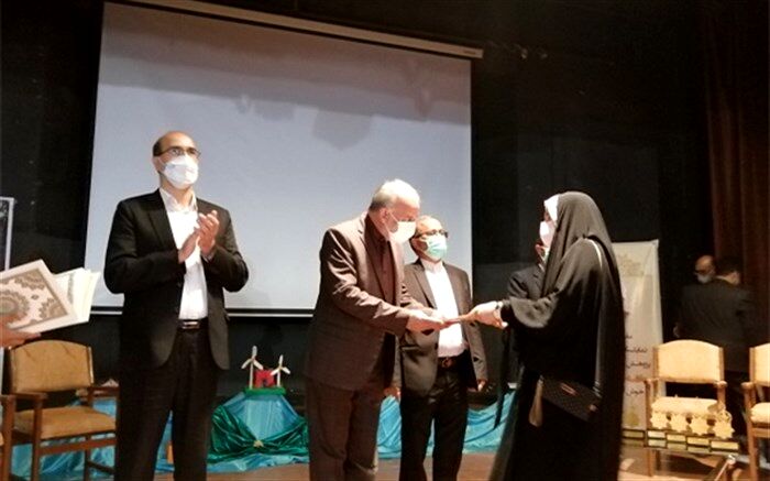 شرکت 2هزار و ۵٠٠ دانش‌آموز فردوسی درجشنواره علمی-پژوهشی استان