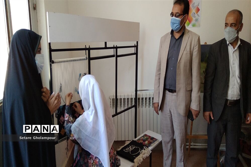 آیین افتتاحیه چهلمین جشنواره فرهنگی و هنری دانش آموزان