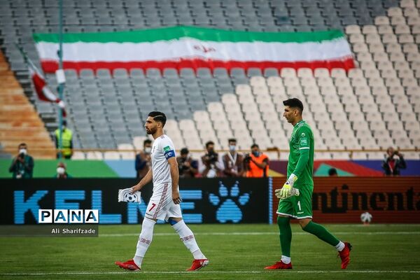 دیدار تیم‌های فوتبال ایران و کره جنوبی